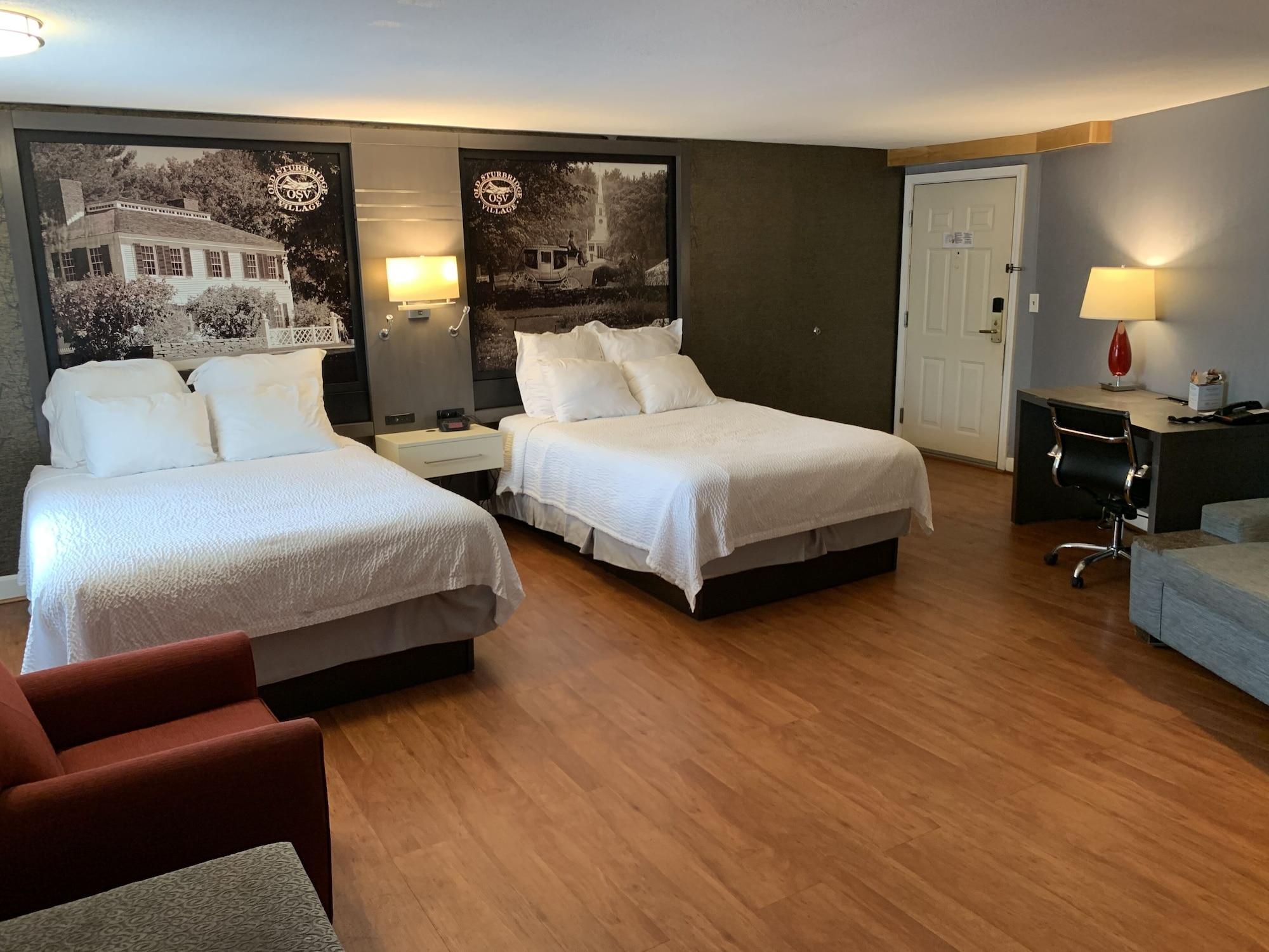 Hotel Super 8 By Wyndham Sturbridge Esterno foto