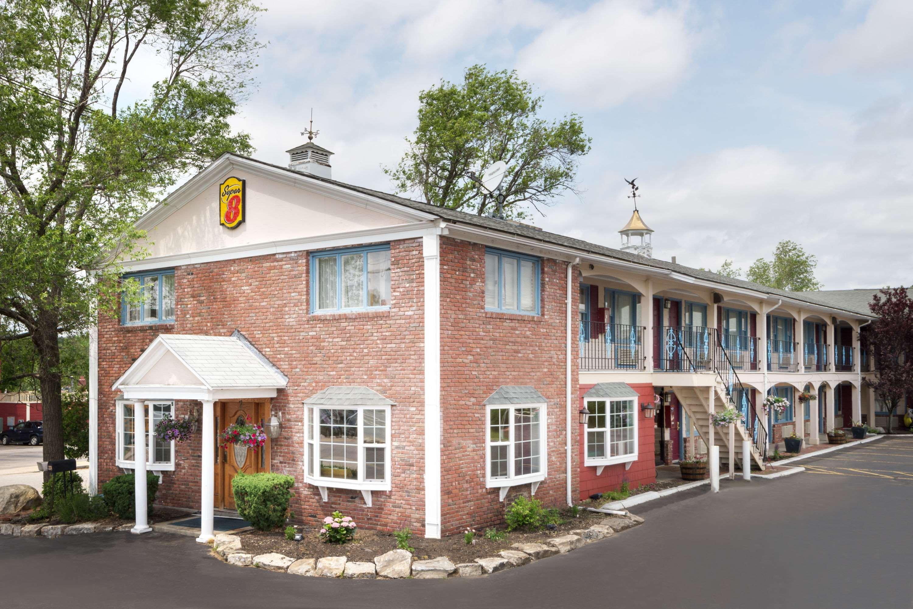 Hotel Super 8 By Wyndham Sturbridge Esterno foto