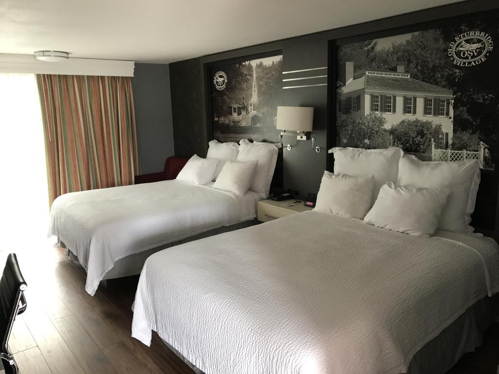 Hotel Super 8 By Wyndham Sturbridge Esterno foto